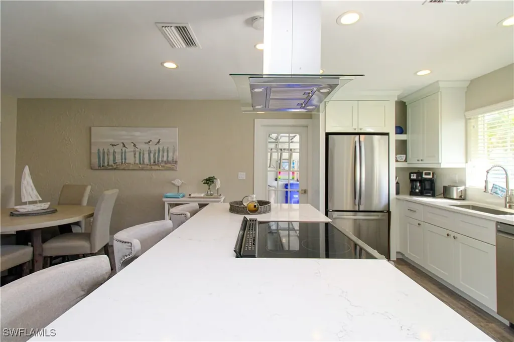 1353 Pelican Avenue Naples FL 34102