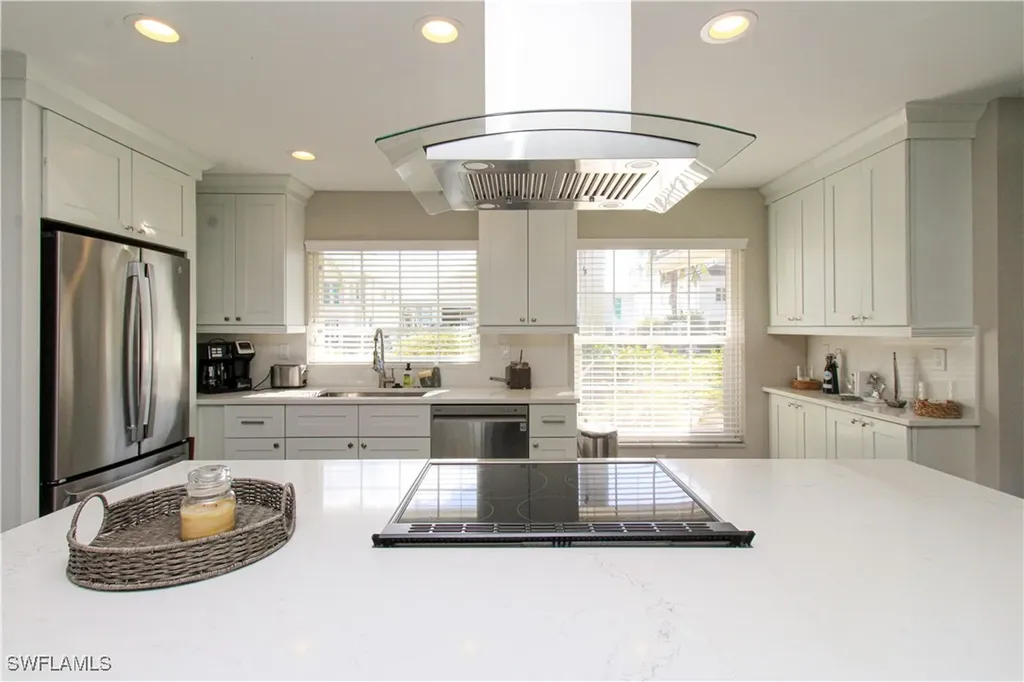 1353 Pelican Avenue Naples FL 34102