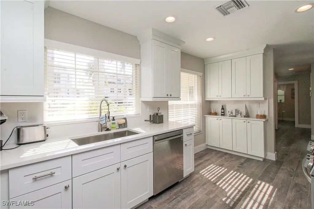 1353 Pelican Avenue Naples FL 34102