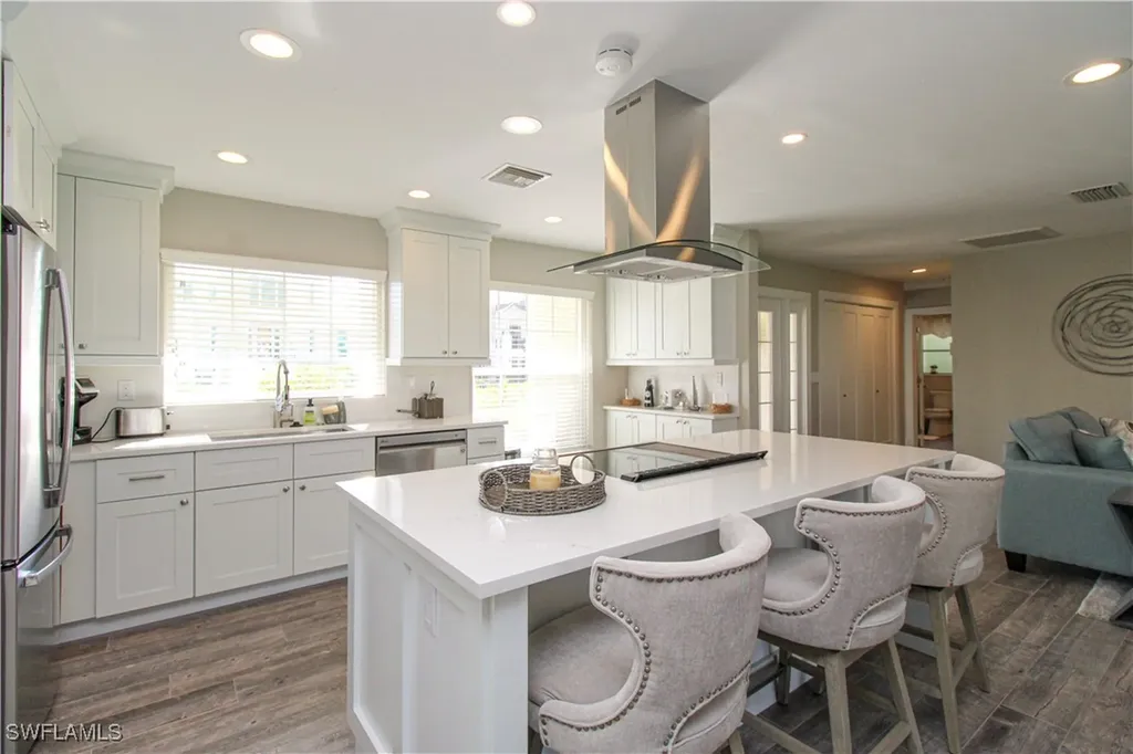 1353 Pelican Avenue Naples FL 34102
