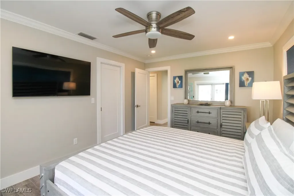 1353 Pelican Avenue Naples FL 34102