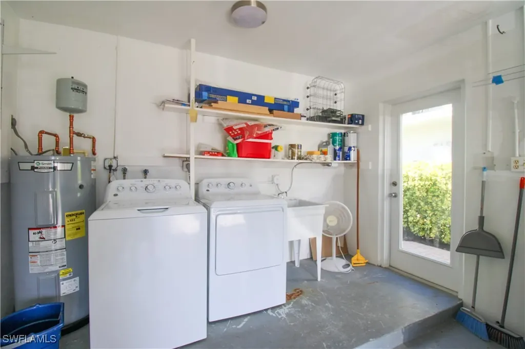 1353 Pelican Avenue Naples FL 34102