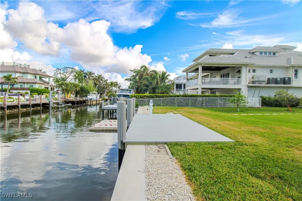 1353 Pelican Avenue Naples FL 34102