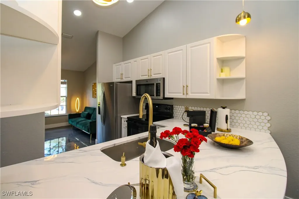 3540 Avion Woods Court Naples FL 34104