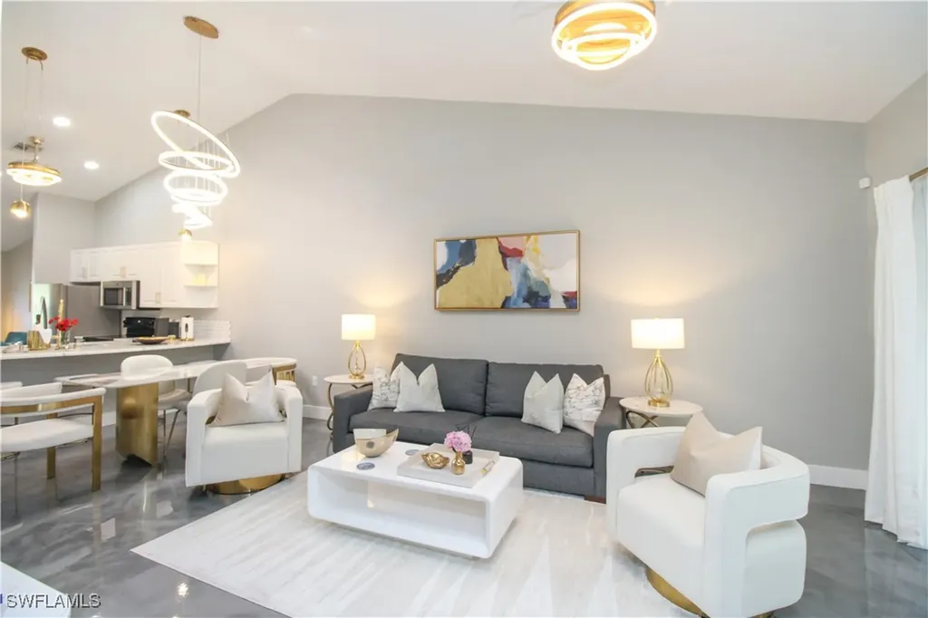 3540 Avion Woods Court Naples FL 34104