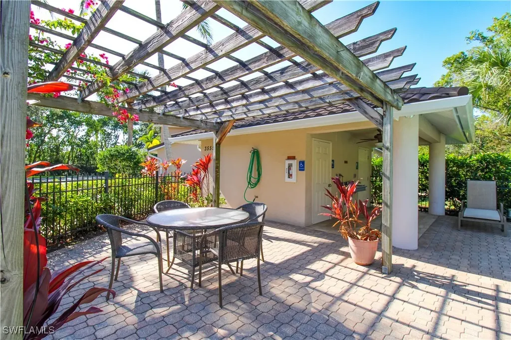 3540 Avion Woods Court Naples FL 34104