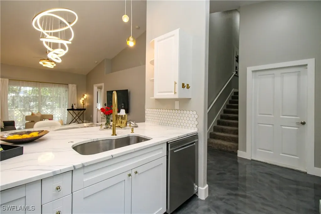 3540 Avion Woods Court Naples FL 34104