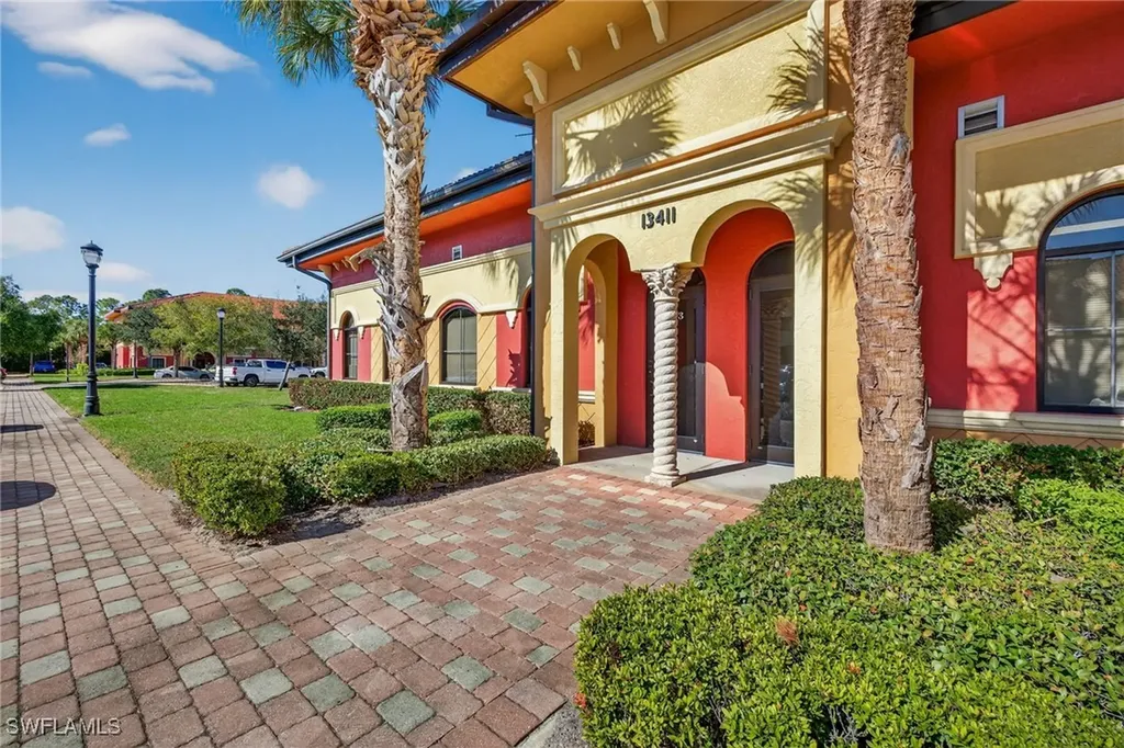 13411 Parker Commons Boulevard Fort Myers FL 33912