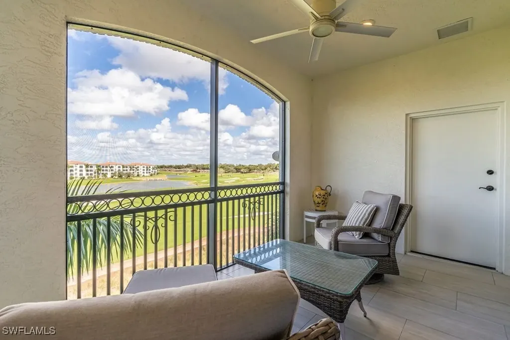 16379 Viansa Way Naples FL 34110