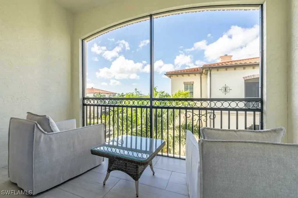 16379 Viansa Way Naples FL 34110