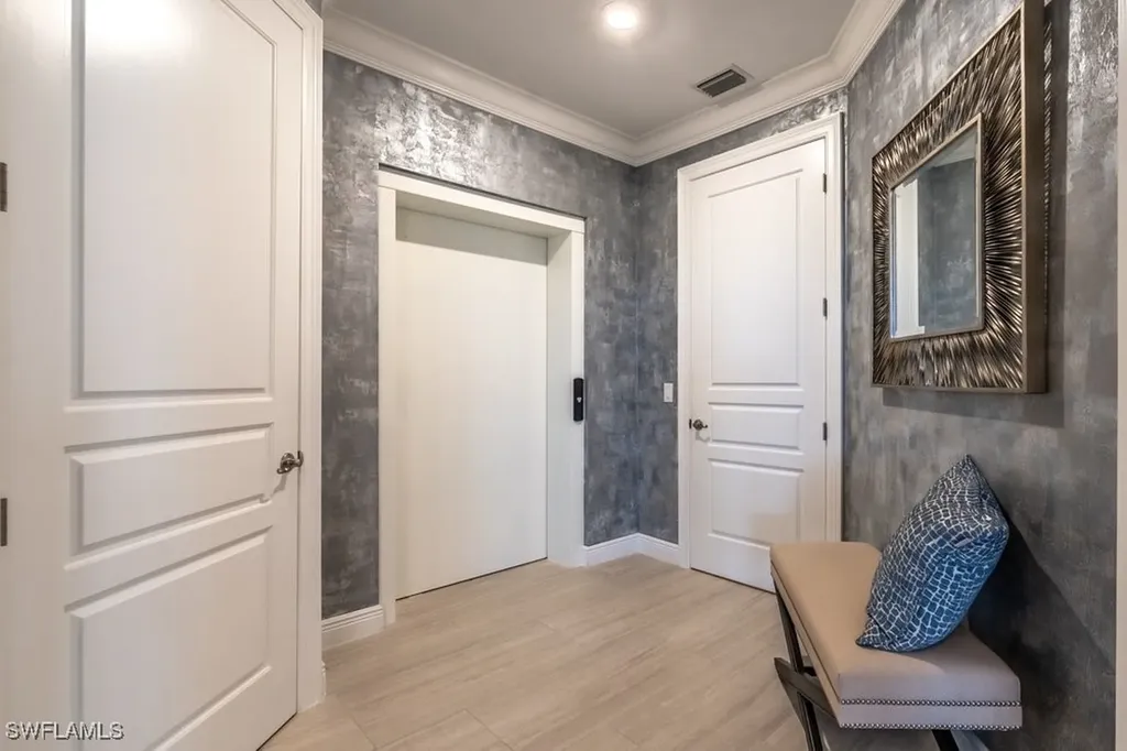 16379 Viansa Way Naples FL 34110