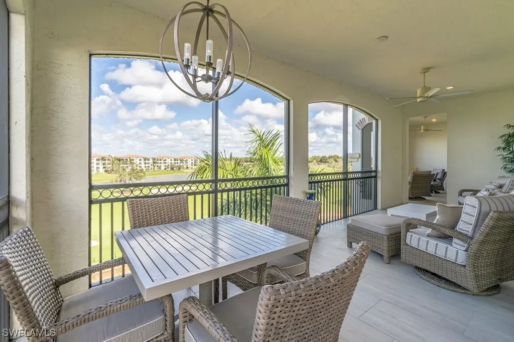 16379 Viansa Way Naples FL 34110