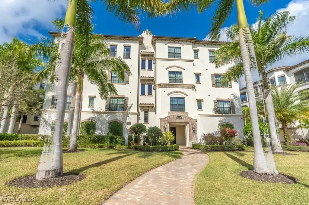 16379 Viansa Way Naples FL 34110