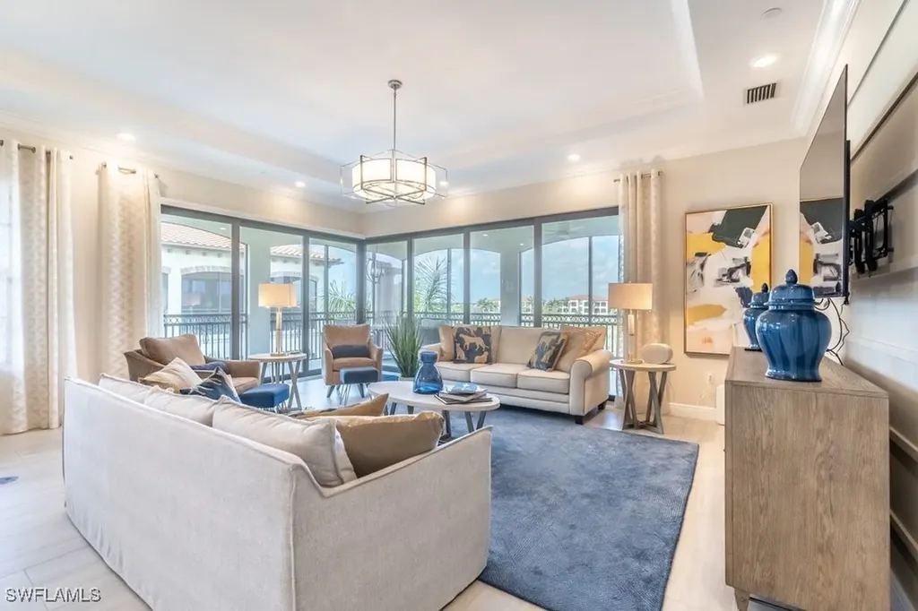 16379 Viansa Way Naples FL 34110