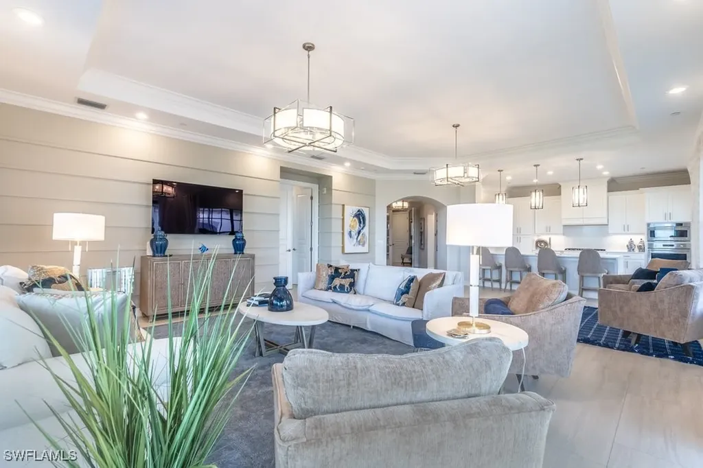 16379 Viansa Way Naples FL 34110