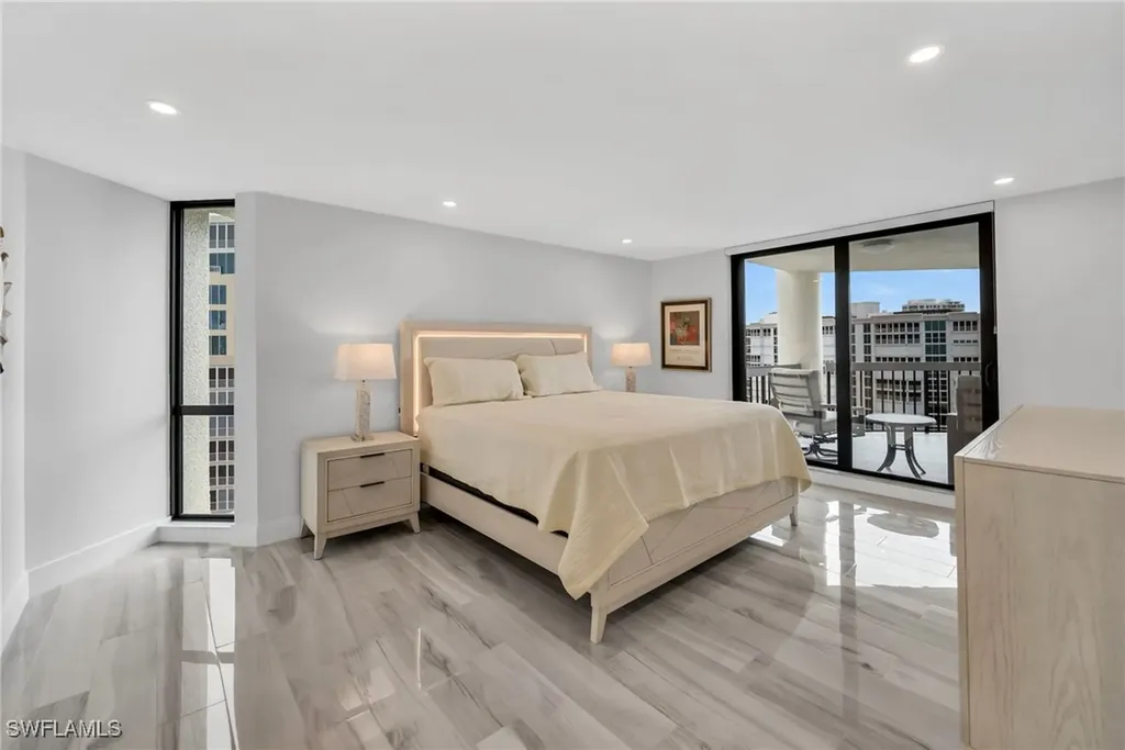 4551 Gulf Shore Boulevard N Naples FL 34103