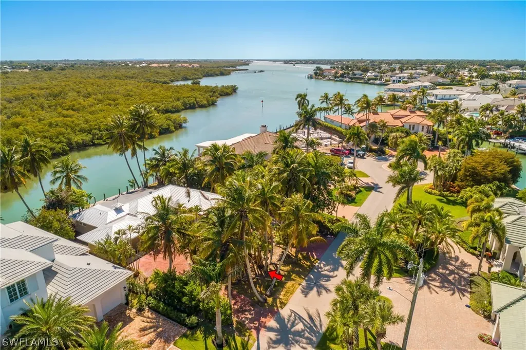 2195 Sheepshead Drive Naples FL 34102
