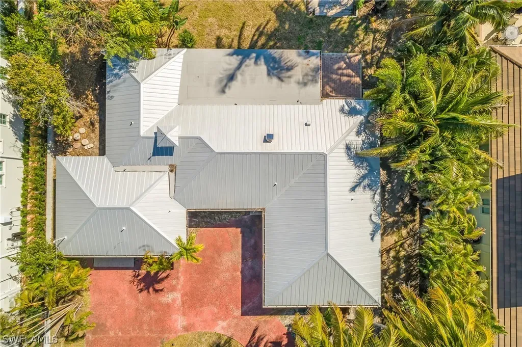 2195 Sheepshead Drive Naples FL 34102