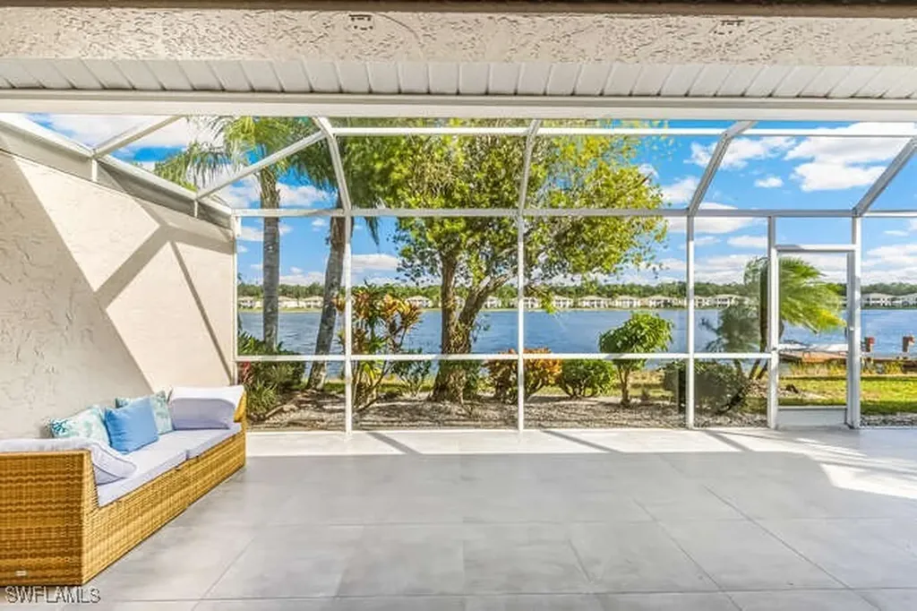 2876 W Crown Pointe Boulevard Naples FL 34112
