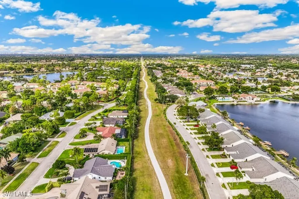 2876 W Crown Pointe Boulevard Naples FL 34112