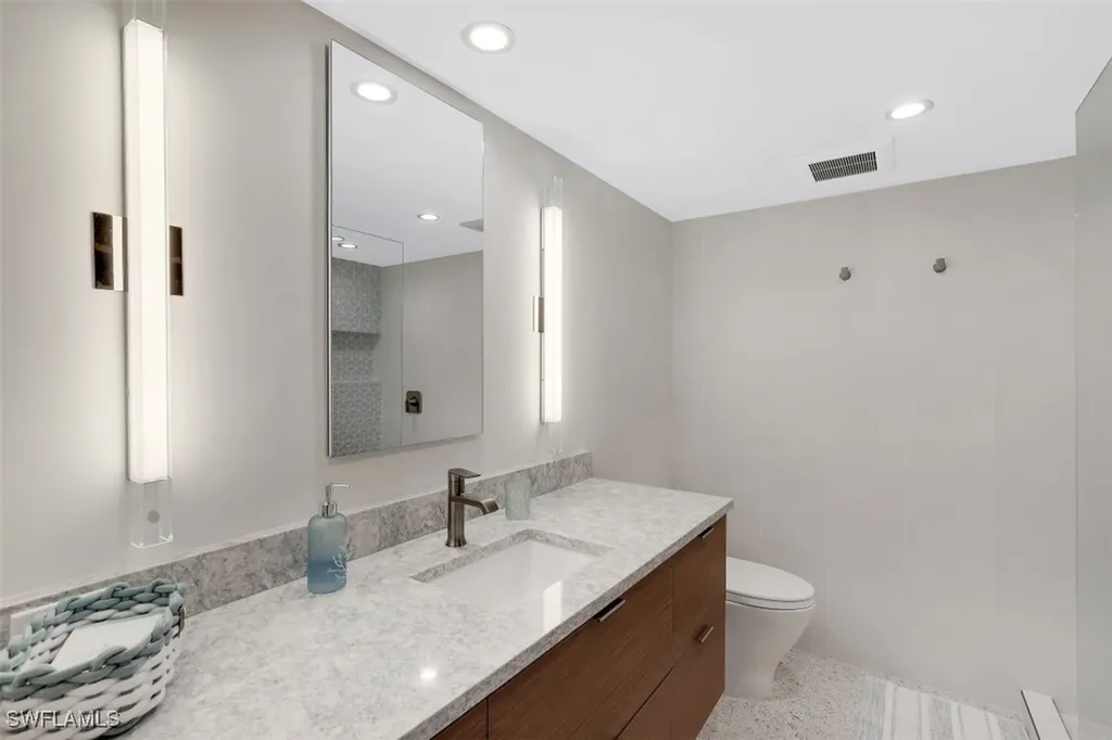 3951 Gulf Shore Boulevard N Naples FL 34103