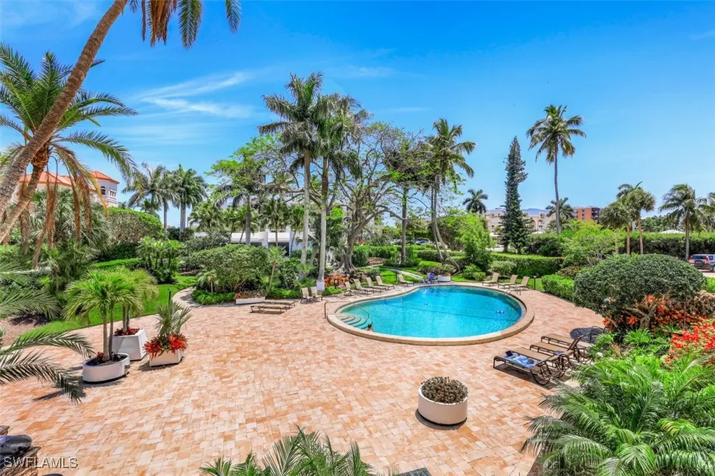 3951 Gulf Shore Boulevard N Naples FL 34103