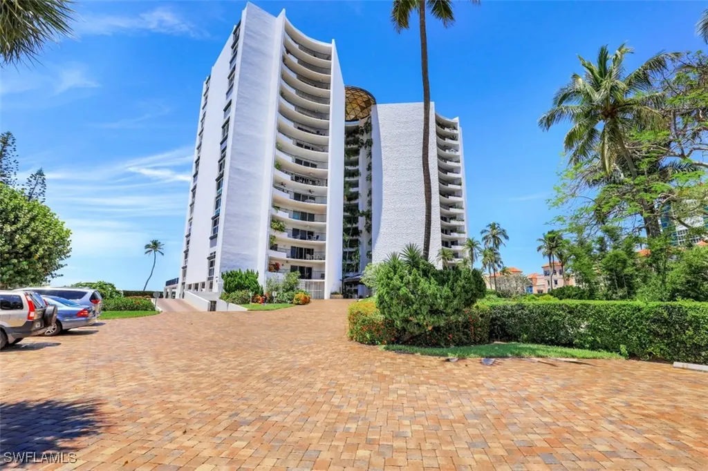 3951 Gulf Shore Boulevard N Naples FL 34103