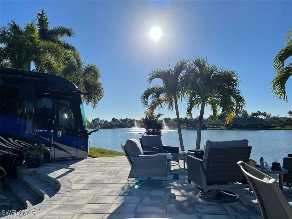 4735 Southern Breeze Drive Naples FL 34114