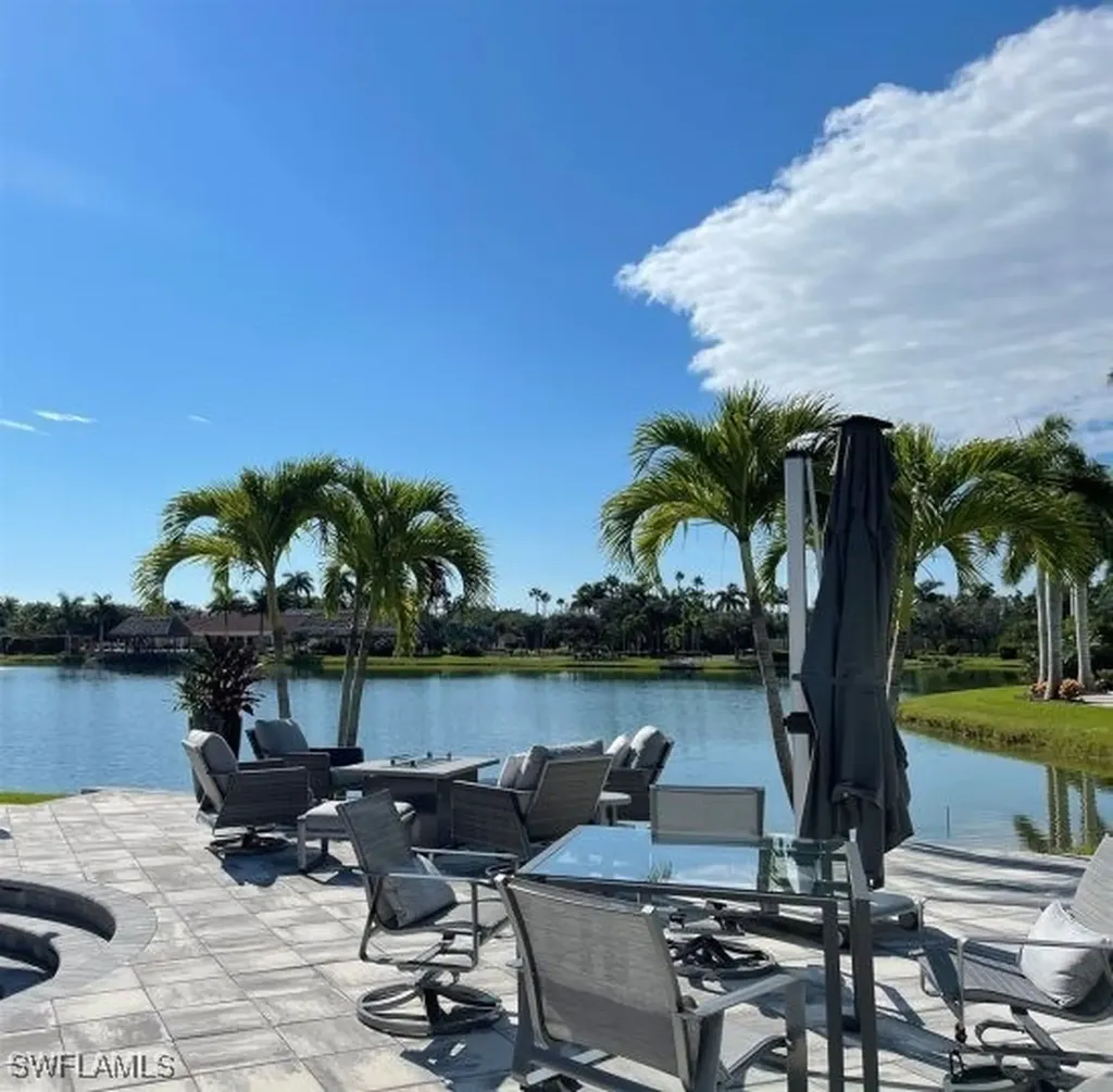 4735 Southern Breeze Drive Naples FL 34114