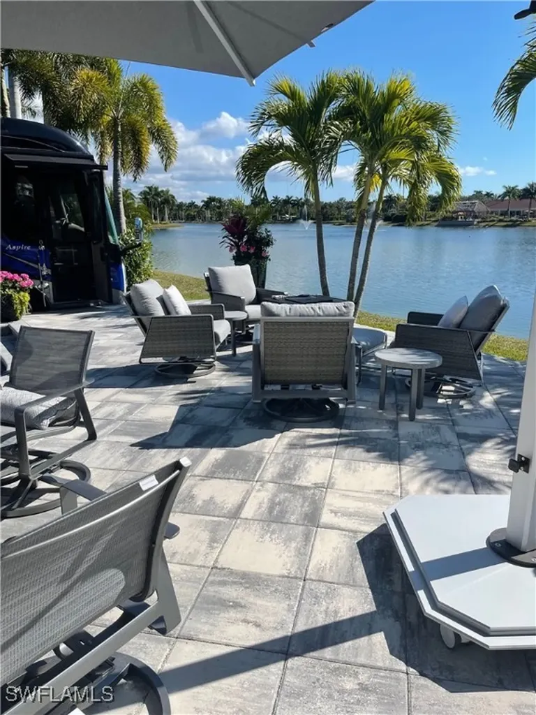 4735 Southern Breeze Drive Naples FL 34114