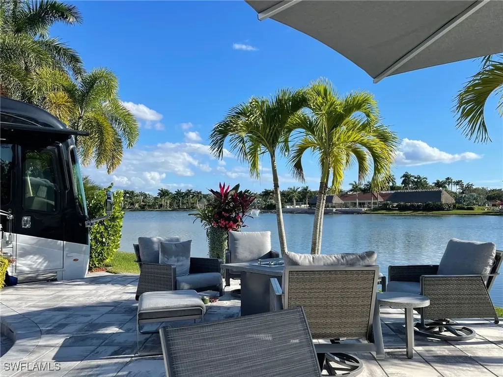 4735 Southern Breeze Drive Naples FL 34114