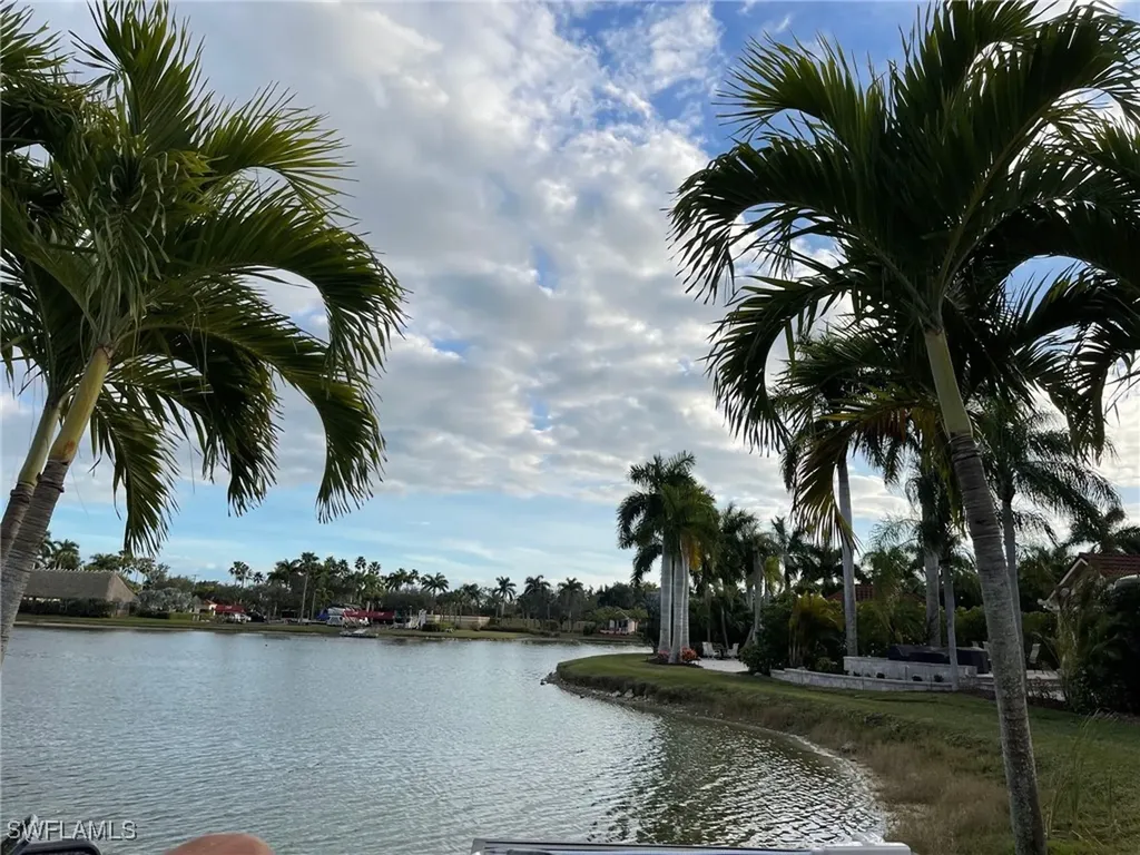 4735 Southern Breeze Drive Naples FL 34114