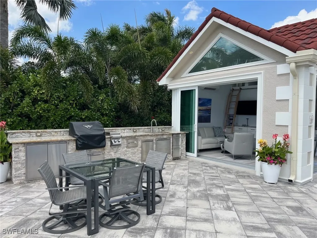 4735 Southern Breeze Drive Naples FL 34114
