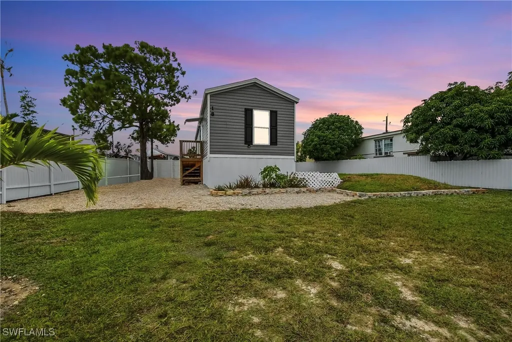 18 Royal Cove Drive Naples FL 34110