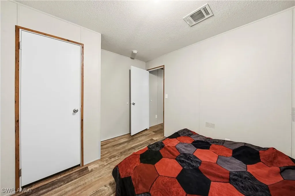 18 Royal Cove Drive Naples FL 34110