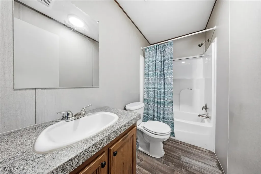 18 Royal Cove Drive Naples FL 34110