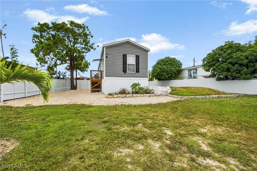 18 Royal Cove Drive Naples FL 34110