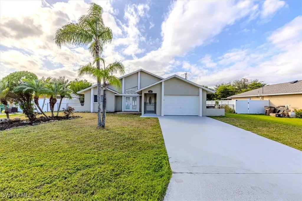 620 SE 11th Avenue Cape Coral FL 33990
