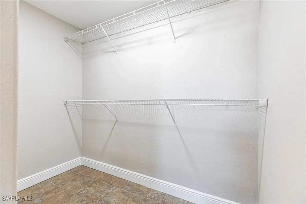 620 SE 11th Avenue Cape Coral FL 33990