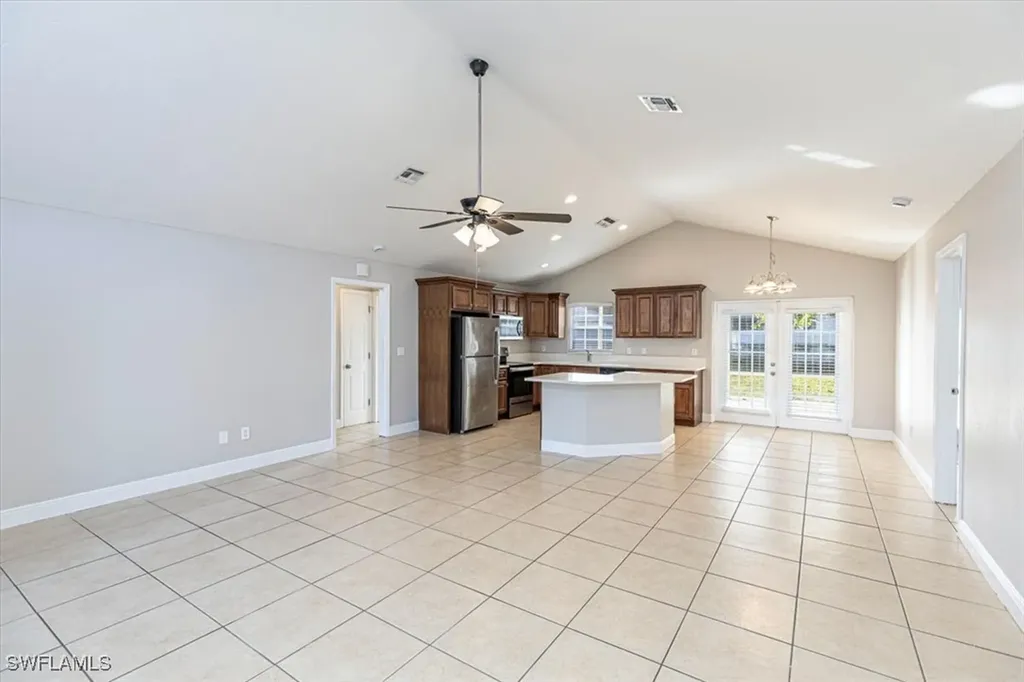 620 SE 11th Avenue Cape Coral FL 33990