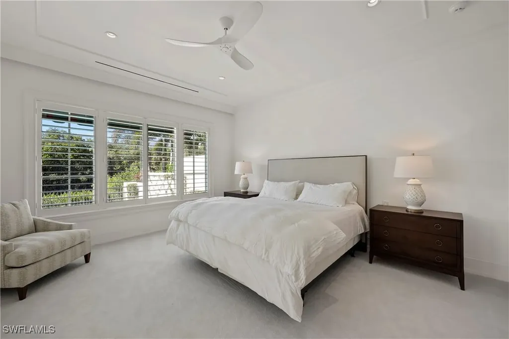 8057 Via Vecchia Naples FL 34108