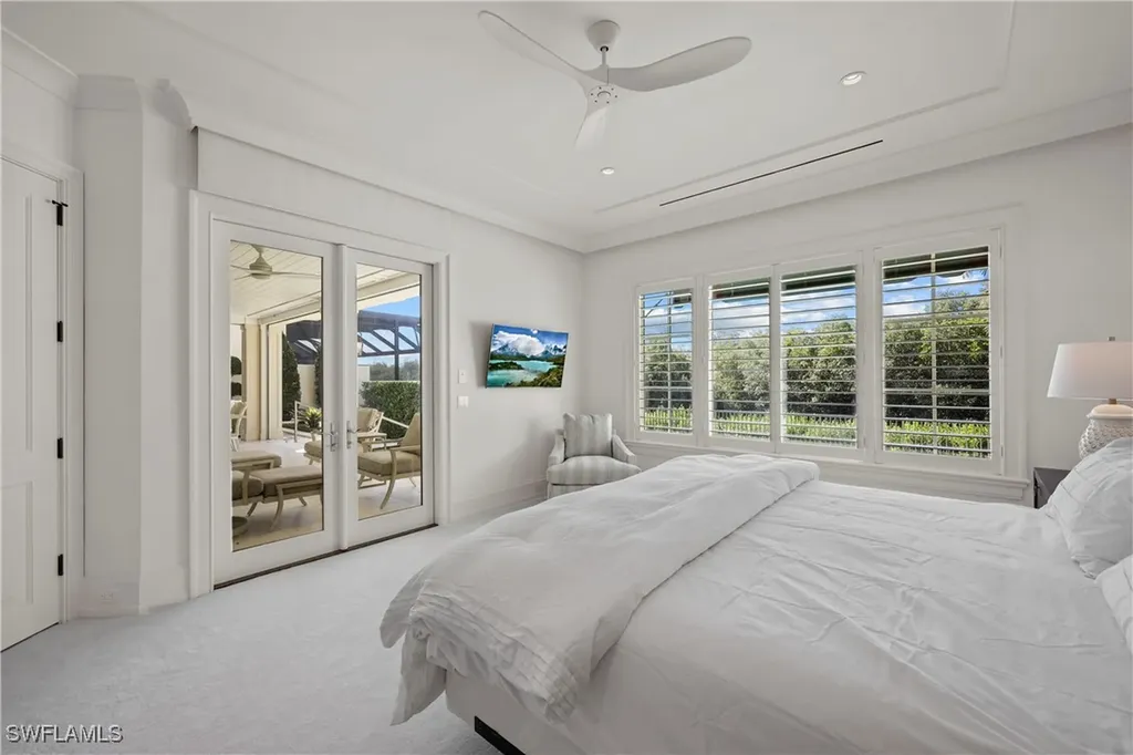 8057 Via Vecchia Naples FL 34108