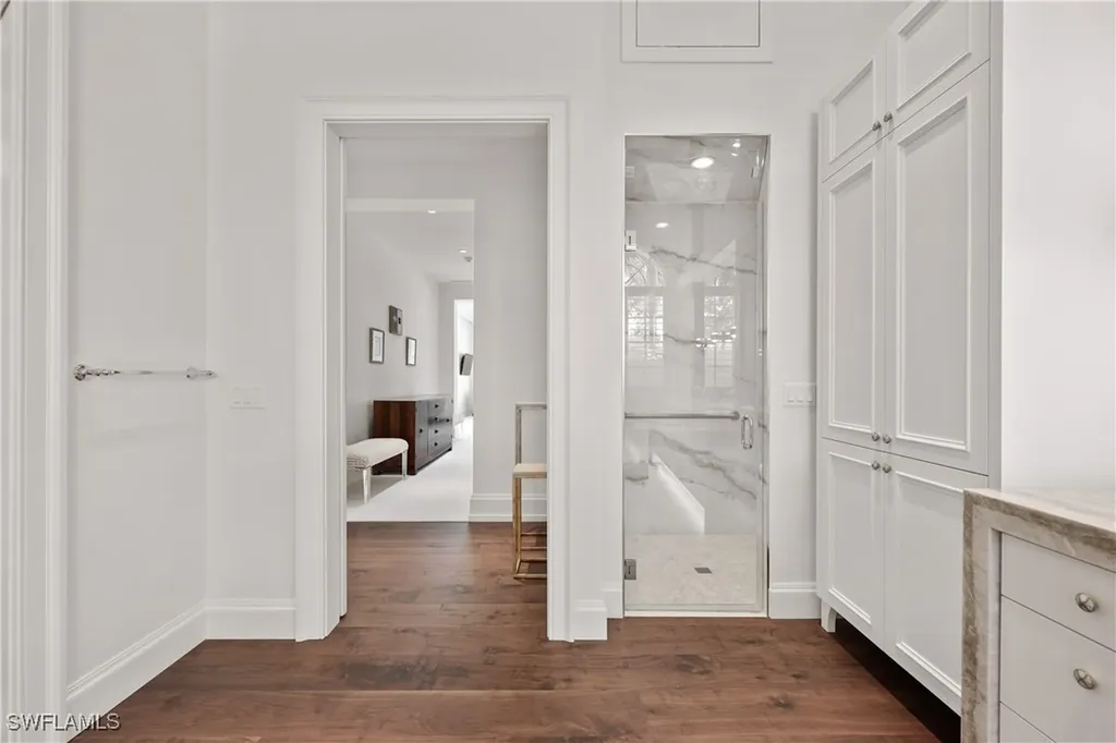 8057 Via Vecchia Naples FL 34108