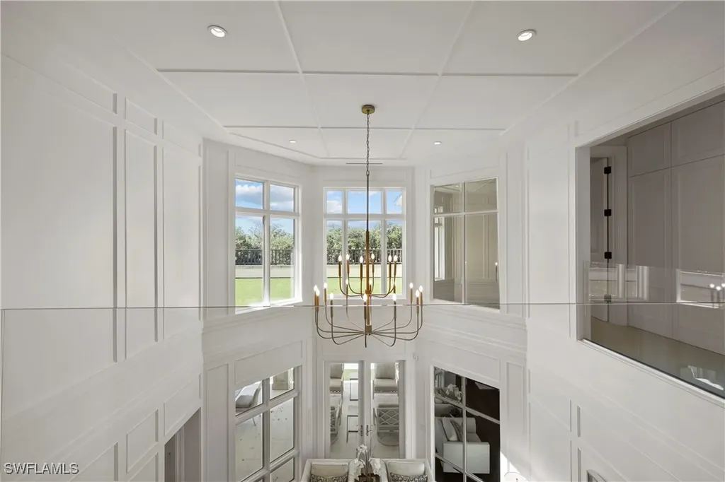 8057 Via Vecchia Naples FL 34108