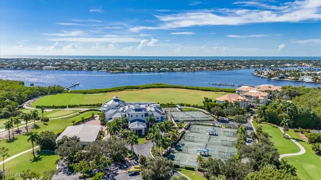 4700 Yacht Harbor Drive Naples FL 34112