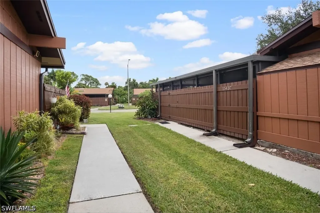 15437 Crystal Lake Drive North Fort Myers FL 33917