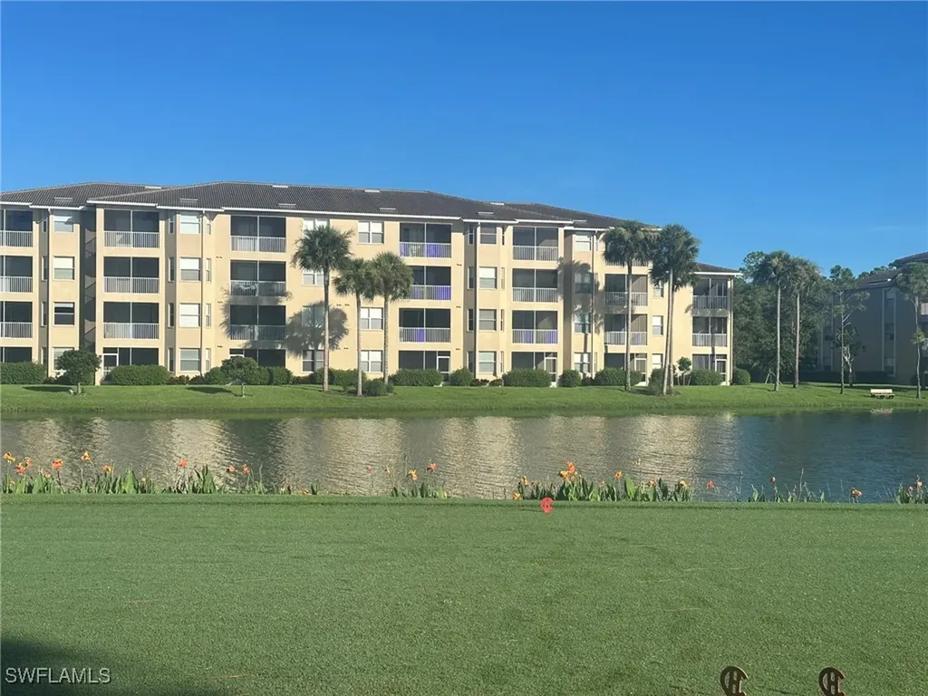 3760 Sawgrass Way Naples FL 34112