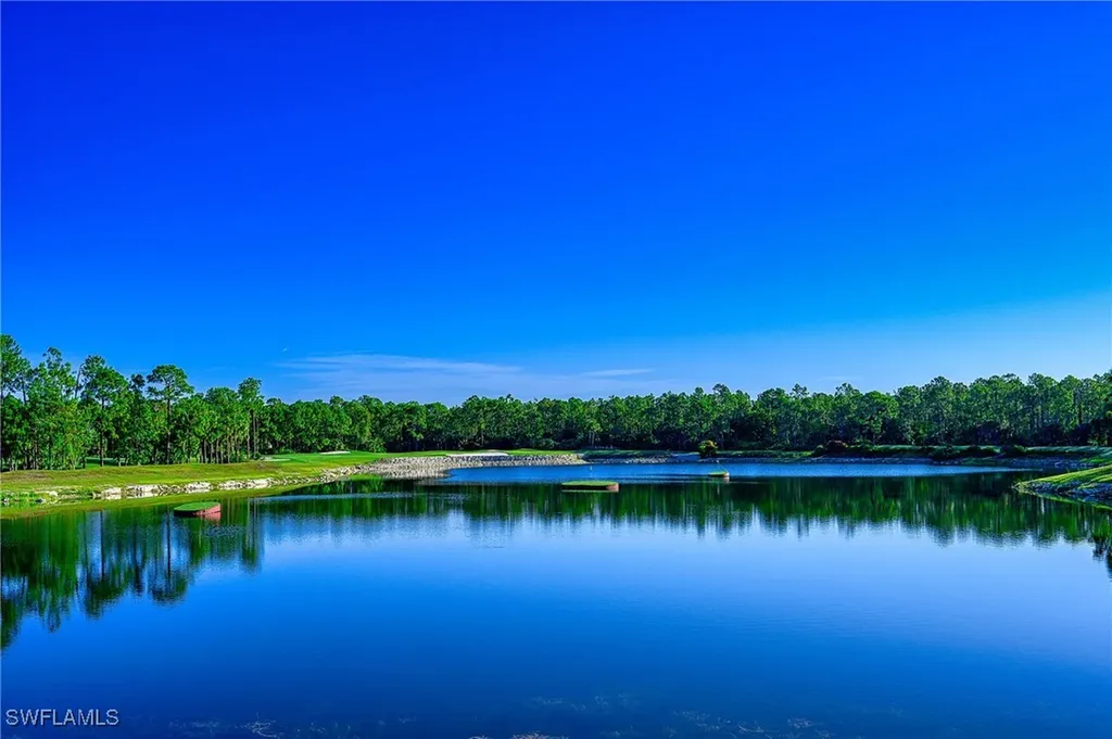 3760 Sawgrass Way Naples FL 34112