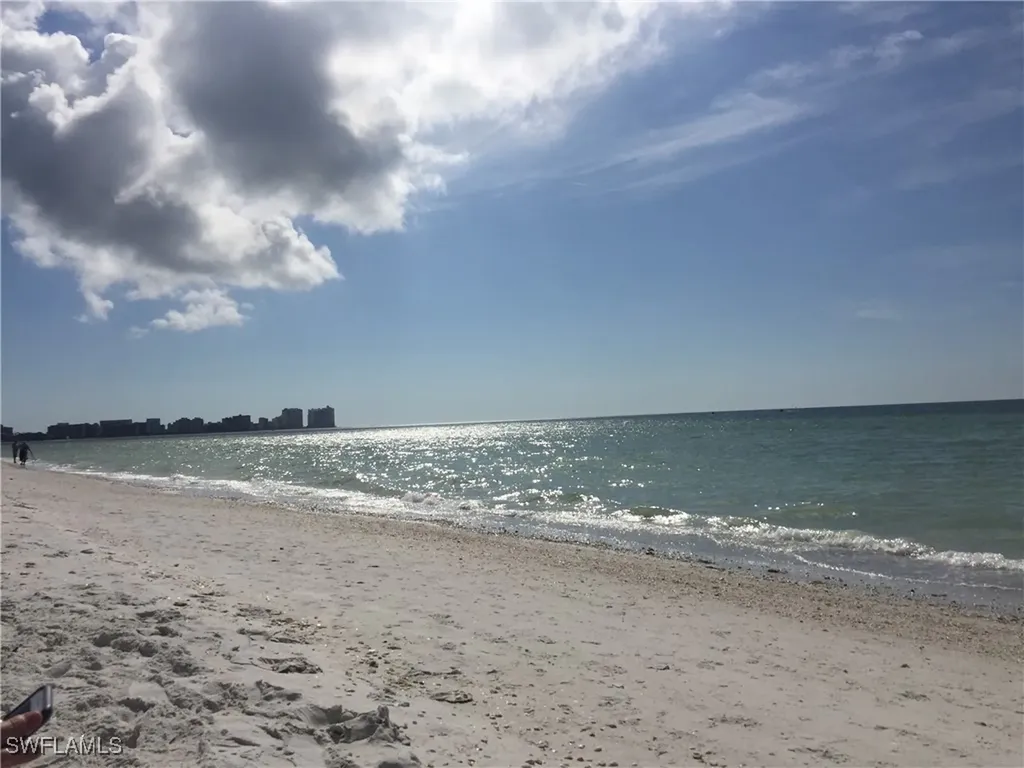 3760 Sawgrass Way Naples FL 34112