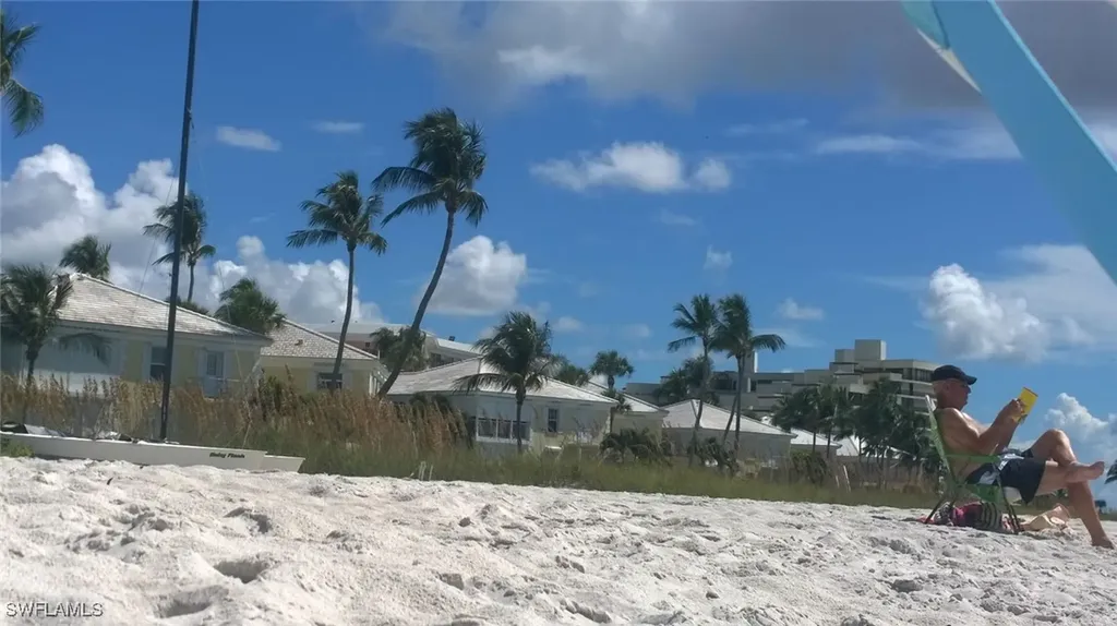 3760 Sawgrass Way Naples FL 34112